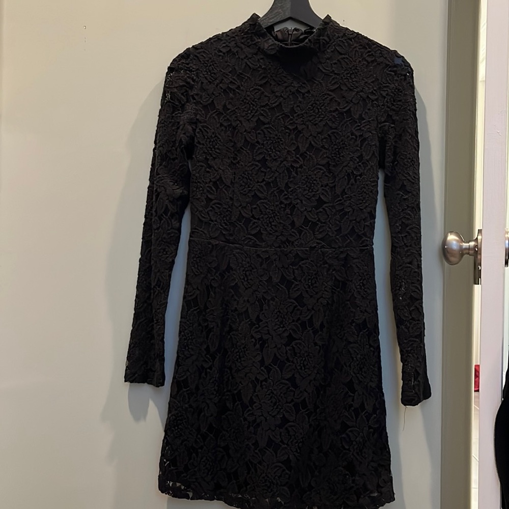 Black lace dress- Forever 21